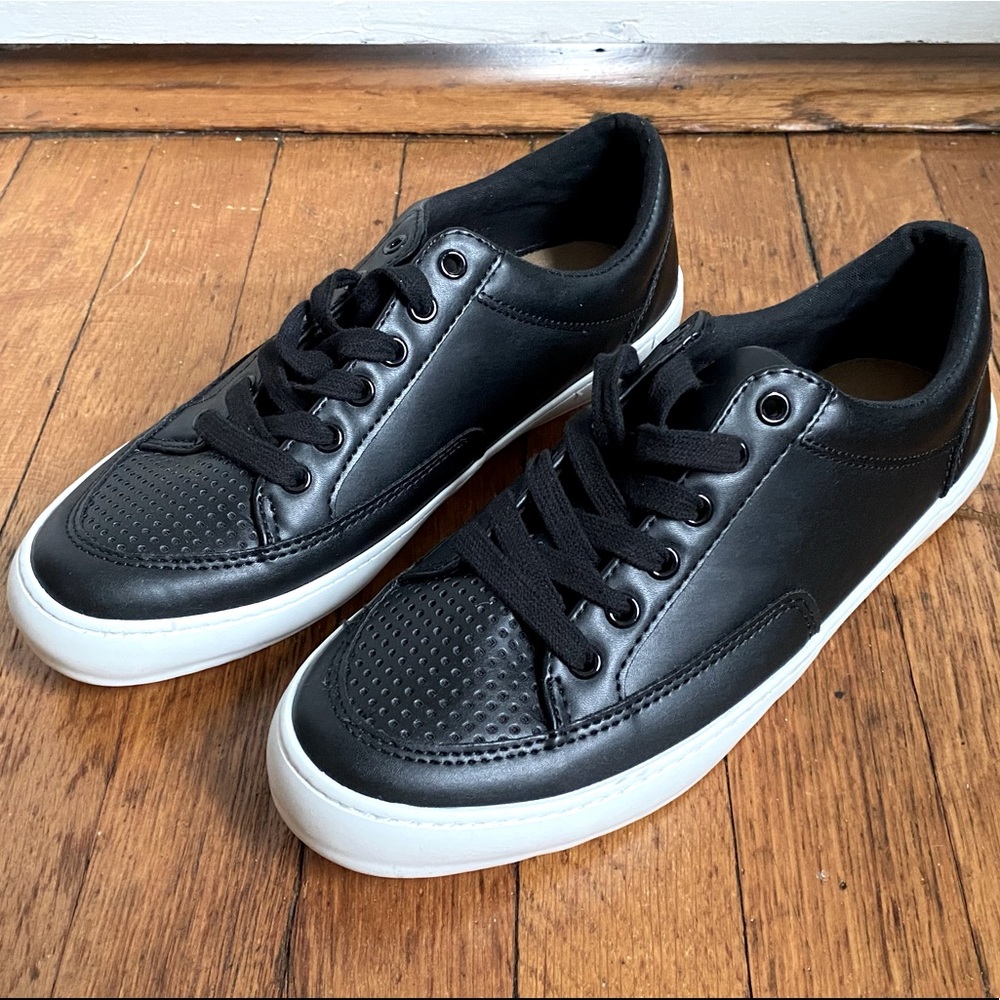Banana Republic Perforated Sneakers (Black)